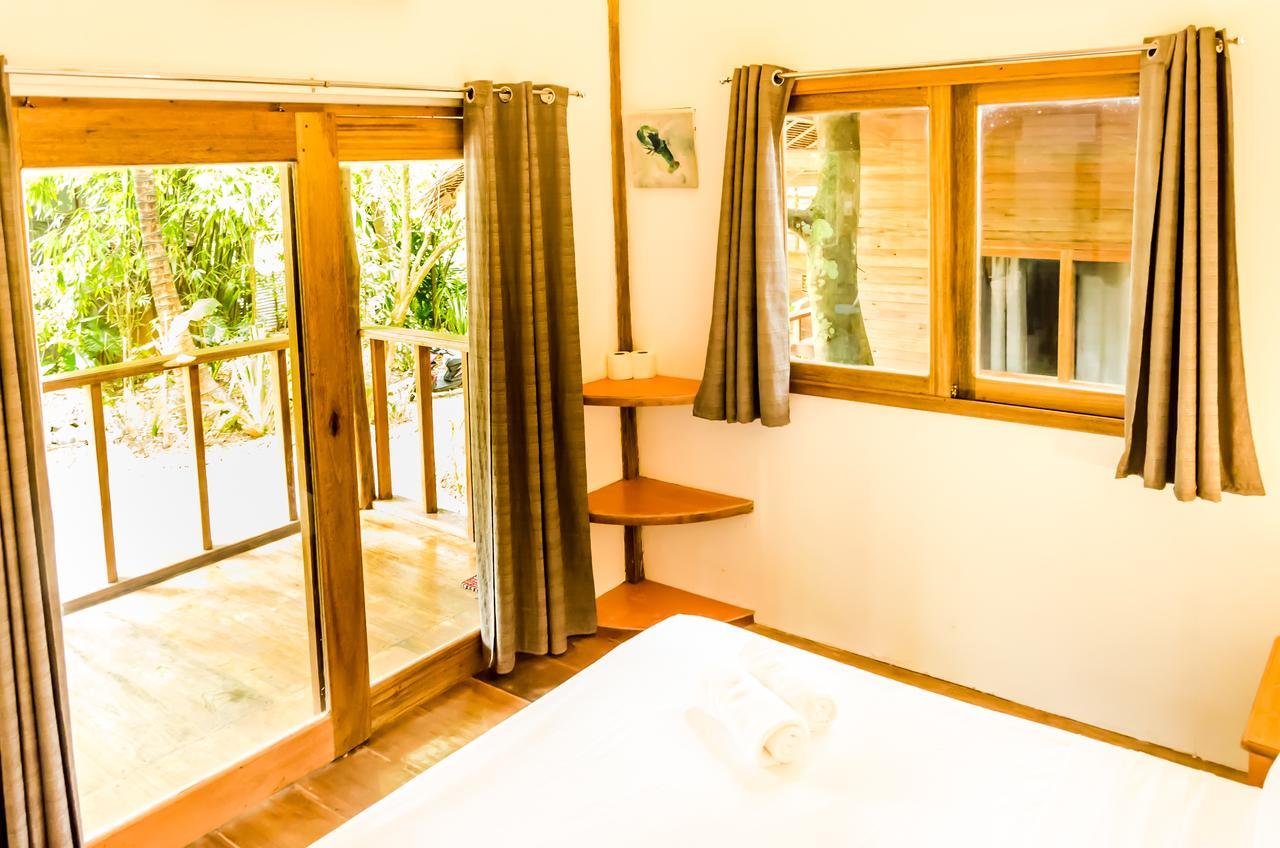 Amihan Bungalows General Luna  Extérieur photo